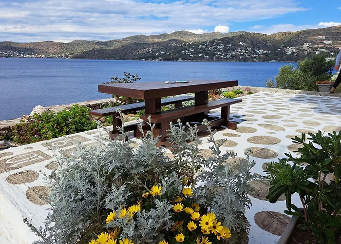 Almyra Seaside