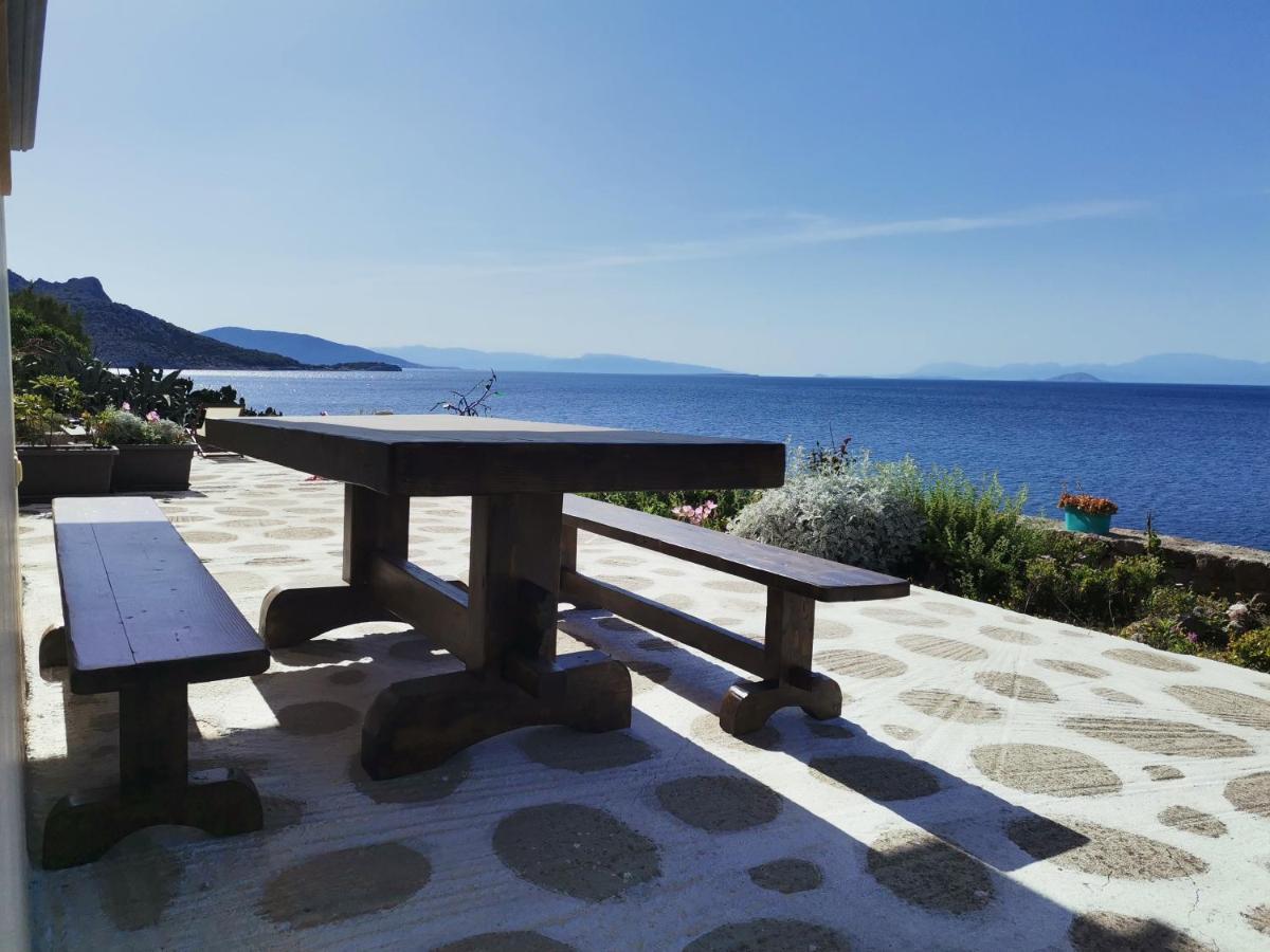 Almyra Seaside Perdika (Aegina)