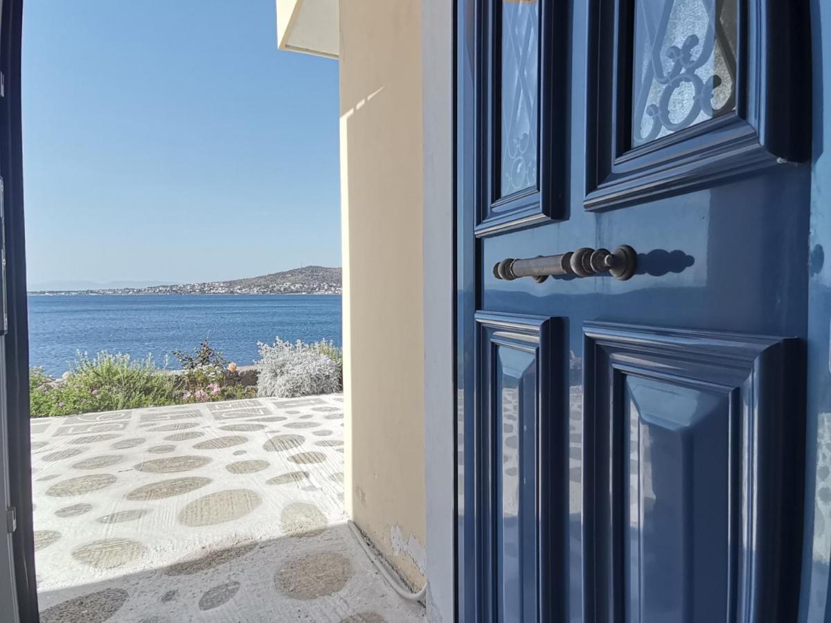 Almyra Seaside Holiday home *