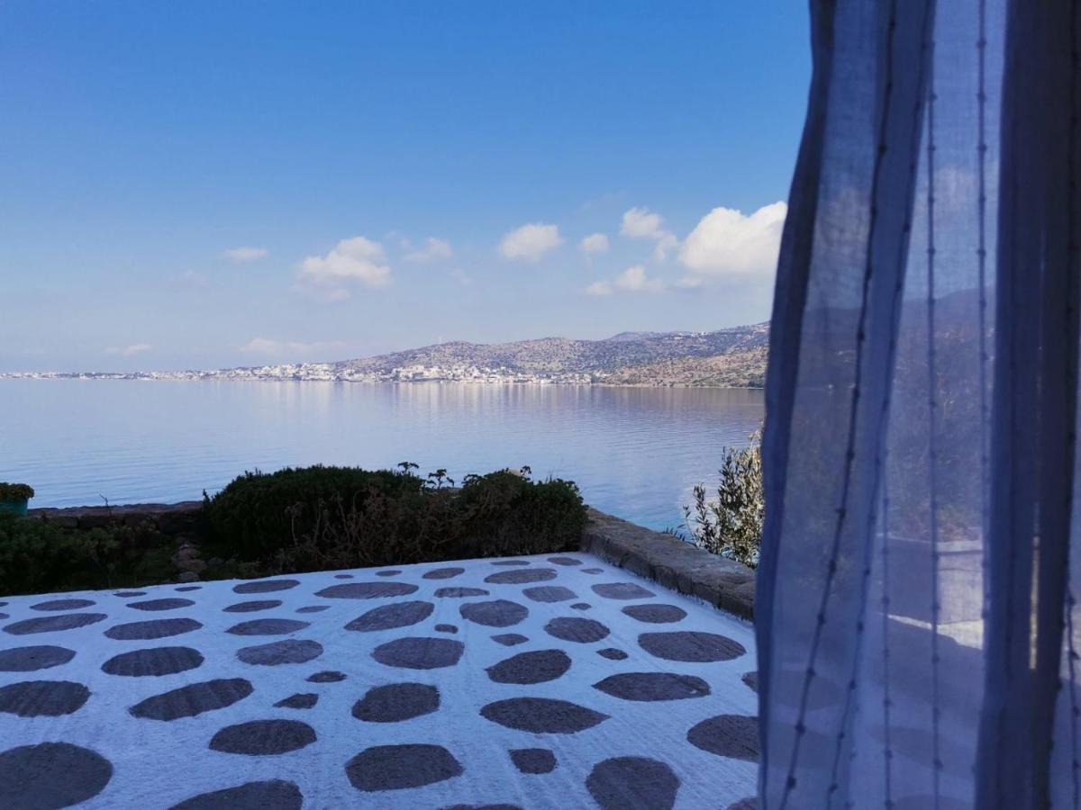 Almyra Seaside